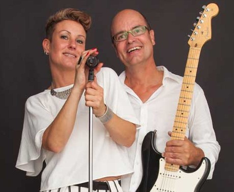 Bruiloftband Overijssel. Bruiloftband Crossroads als duo voor provincie Overijssel